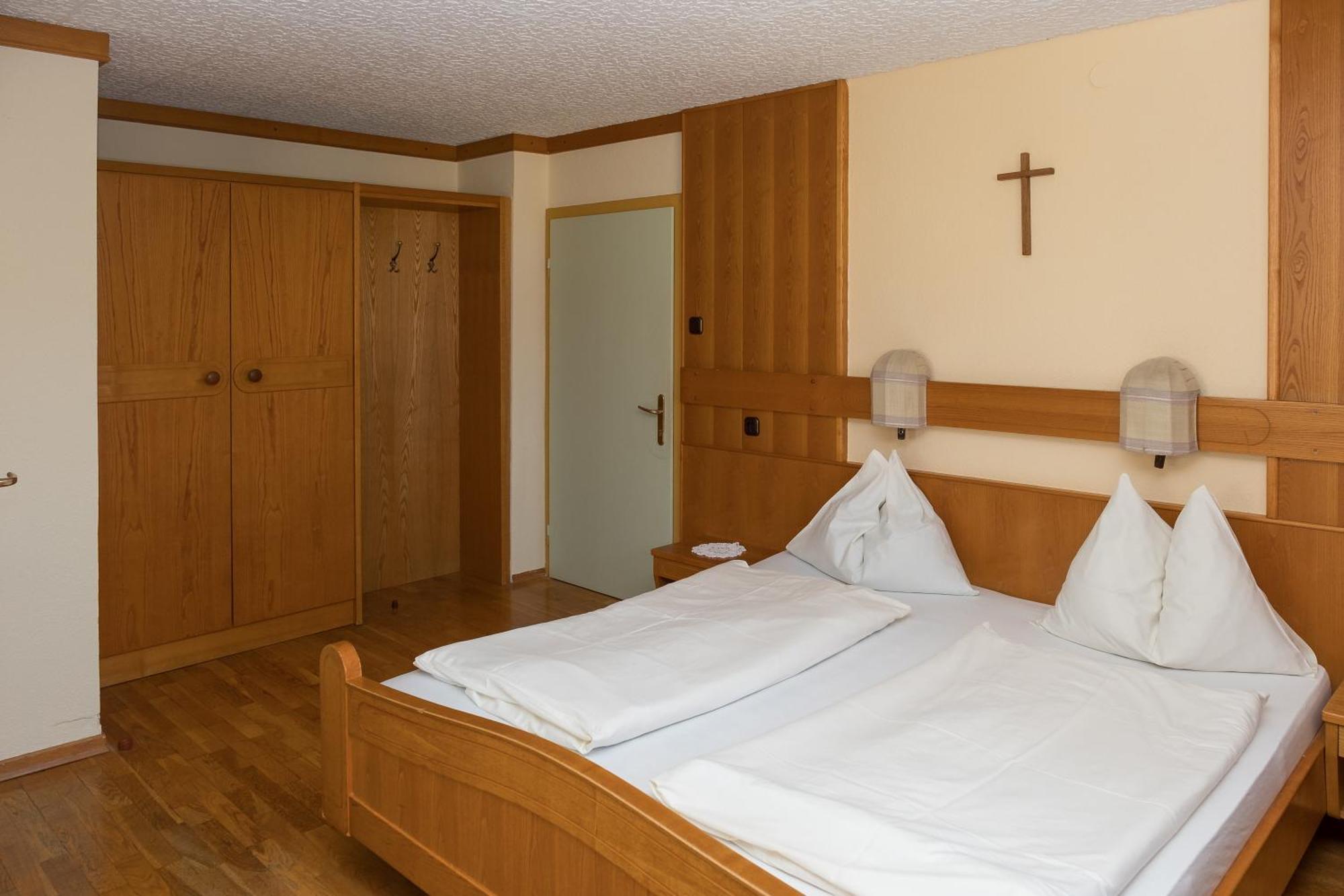 Rosslwirt-Rast Bed & Breakfast Strass im Attergau Luaran gambar
