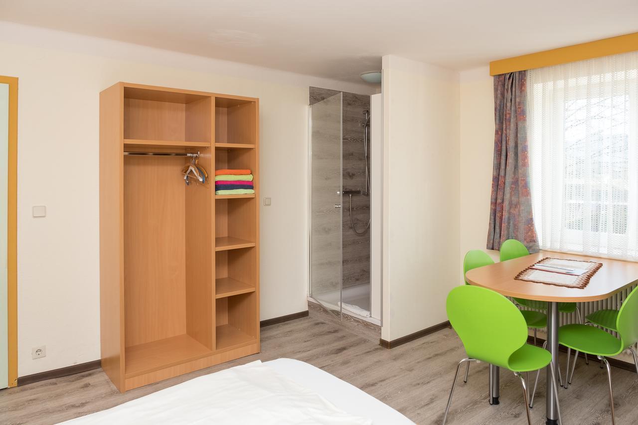 Rosslwirt-Rast Bed & Breakfast Strass im Attergau Luaran gambar
